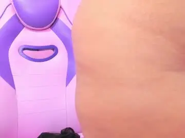 Chaturbate Free Live Porn of mature_bitch_monster_ass