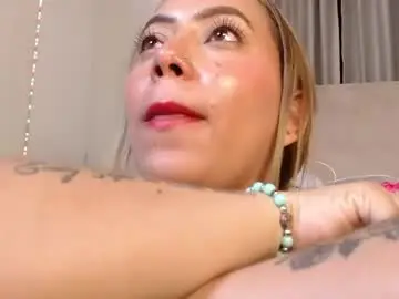 Chaturbate Live Porn of sharon_blare