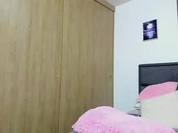 Chaturbate Live Sex Cam of cherry_glam