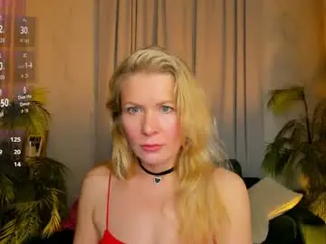 Chaturbate Watch Live Sex Cams of chloeblurr