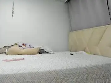 Chaturbate Live Sex Cam of aprodithe_and_aress
