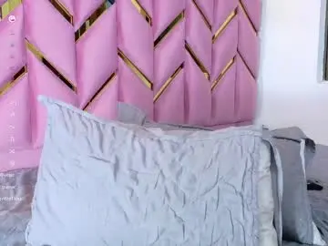 Chaturbate Watch Live Sex Cams of hornyhousekeeper_