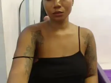 Chaturbate Live Sex Cam of juicyxpink