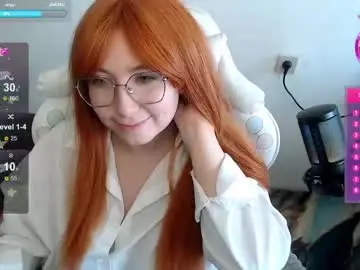 Chaturbate Live Sex Cam of purple_shy_cat