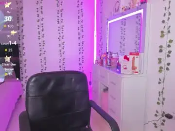 Chaturbate Best live sex cam show of nikibryce_