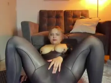 Chaturbate Adult Video Chat of jelena_noura23