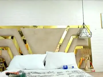 Chaturbate Watch Live Sex Cams of rossee_naia