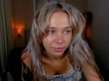 Chaturbate Live Sex Cam of lulualise