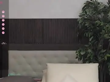 Chaturbate Free Porn Cam of sexy_red_foxx