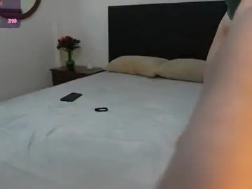 Chaturbate Best live sex cam show of adelllee