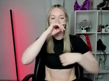 Chaturbate Sex Cam of evelynblond