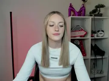 Chaturbate Nude Webcam of evelynblond