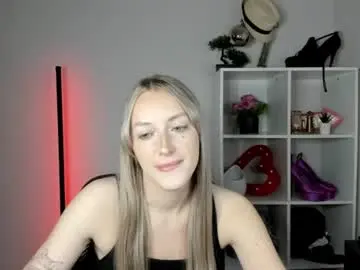 Chaturbate Live Sex Cam of evelynblond