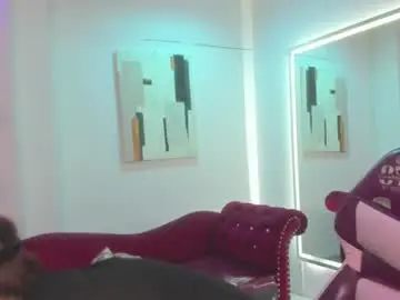 Chaturbate Live Sex Cam of alee_luna_
