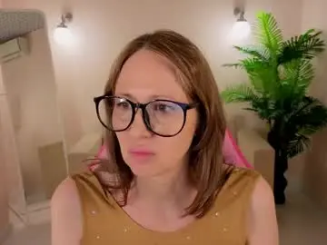 Chaturbate Sex Cam of margo_robbbie