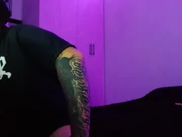 Chaturbate Watch Live Sex Cams of lliamm_2