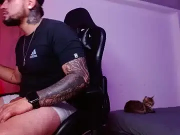 Chaturbate Watch Live Sex Cams of lliamm_2