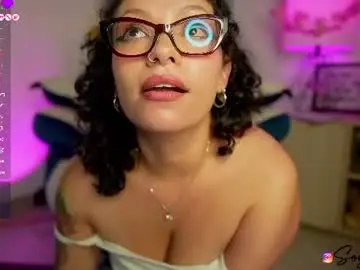 Chaturbate Live Sex Cam of soy_abi_