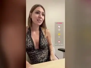 Chaturbate Live Sex of lib_ertine32