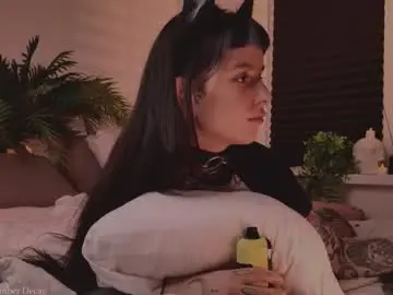 Chaturbate Free Live Porn of mika_moon_