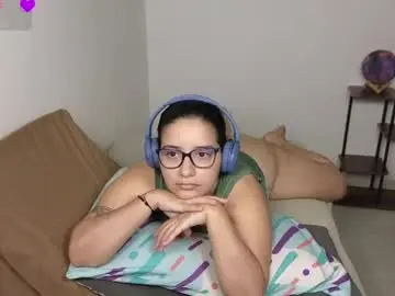 Chaturbate Live Sex Cam of moonwoman_
