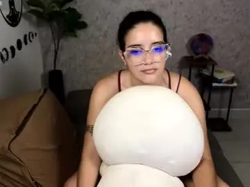 Chaturbate Best live sex cam show of moonwoman_