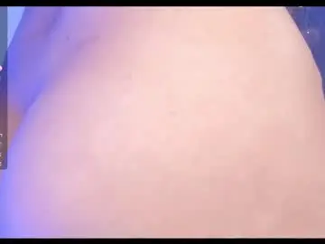 Chaturbate Live Sex Cam of isabella_jones9