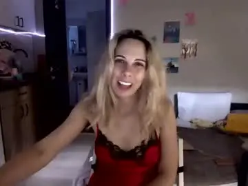 Chaturbate Live Sex Cam of lady_smile69