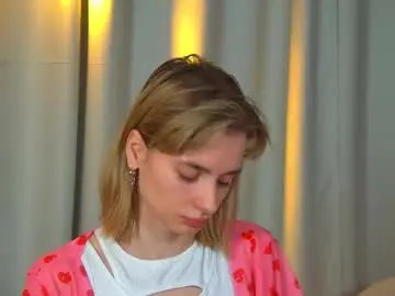 Chaturbate Live Porn of merlinmeyer