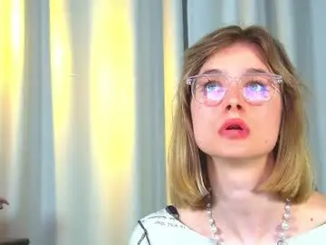 Chaturbate Free Live Porn of merlinmeyer