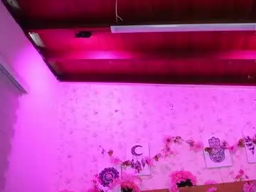 Chaturbate Best live sex cam show of mssburbuja