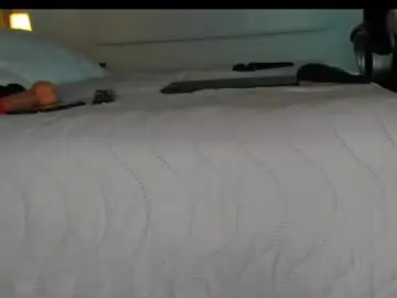 Chaturbate Live Sex Cam of adriana71