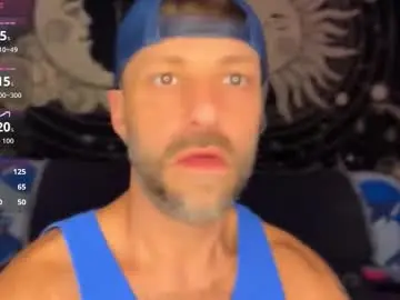 Chaturbate Live Sex Cam of bigguylilmiss