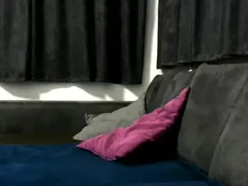 Chaturbate Best live sex cam show of emilly_daniel
