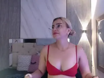 Chaturbate Adult Webcam of julieta__fox_