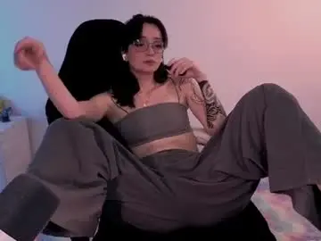 Chaturbate Adult Webcams of 2b_