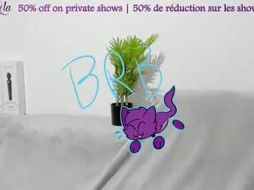 Chaturbate Live Sex Cam of lovelylola_fr