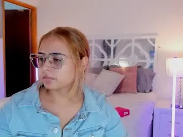 Chaturbate Adult Video Chat of mikaelastonne