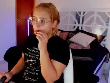 Chaturbate Adult Webcam of mikaelastonne