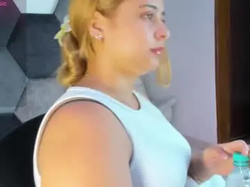 Chaturbate Adult Webcam of mikaelastonne