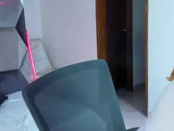 Chaturbate Live Sex of mikaelastonne