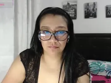 Chaturbate Live Sex Cam of sweetstormi