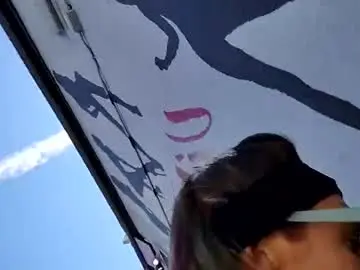 Chaturbate Free Porn Cam of kikilovespartylights