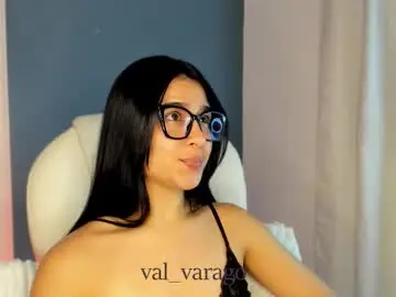 Chaturbate Live Sex Cam of nikol_rami