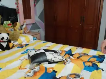 Chaturbate Sex Cam of camila_rosess