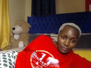 Chaturbate Live Sex Cam of prettyquee