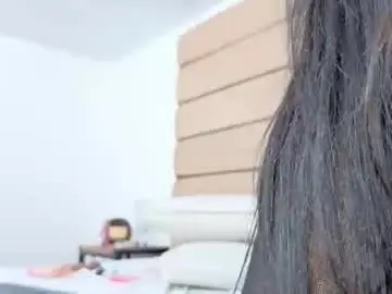 Squirt milf cams