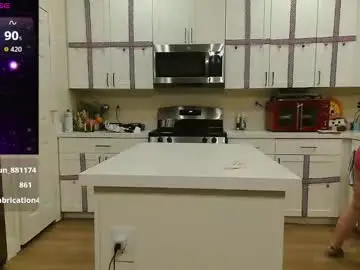 Chaturbate Live Sex Cam of blondiebubblebooty