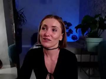 Chaturbate Live Sex Cam of clara_bendover