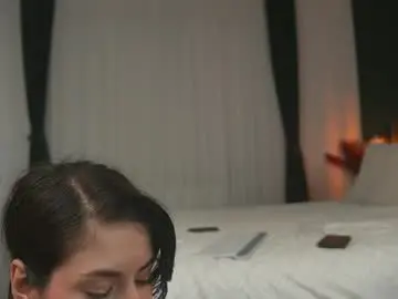 Chaturbate Adult Webcam of alyonaqueen_